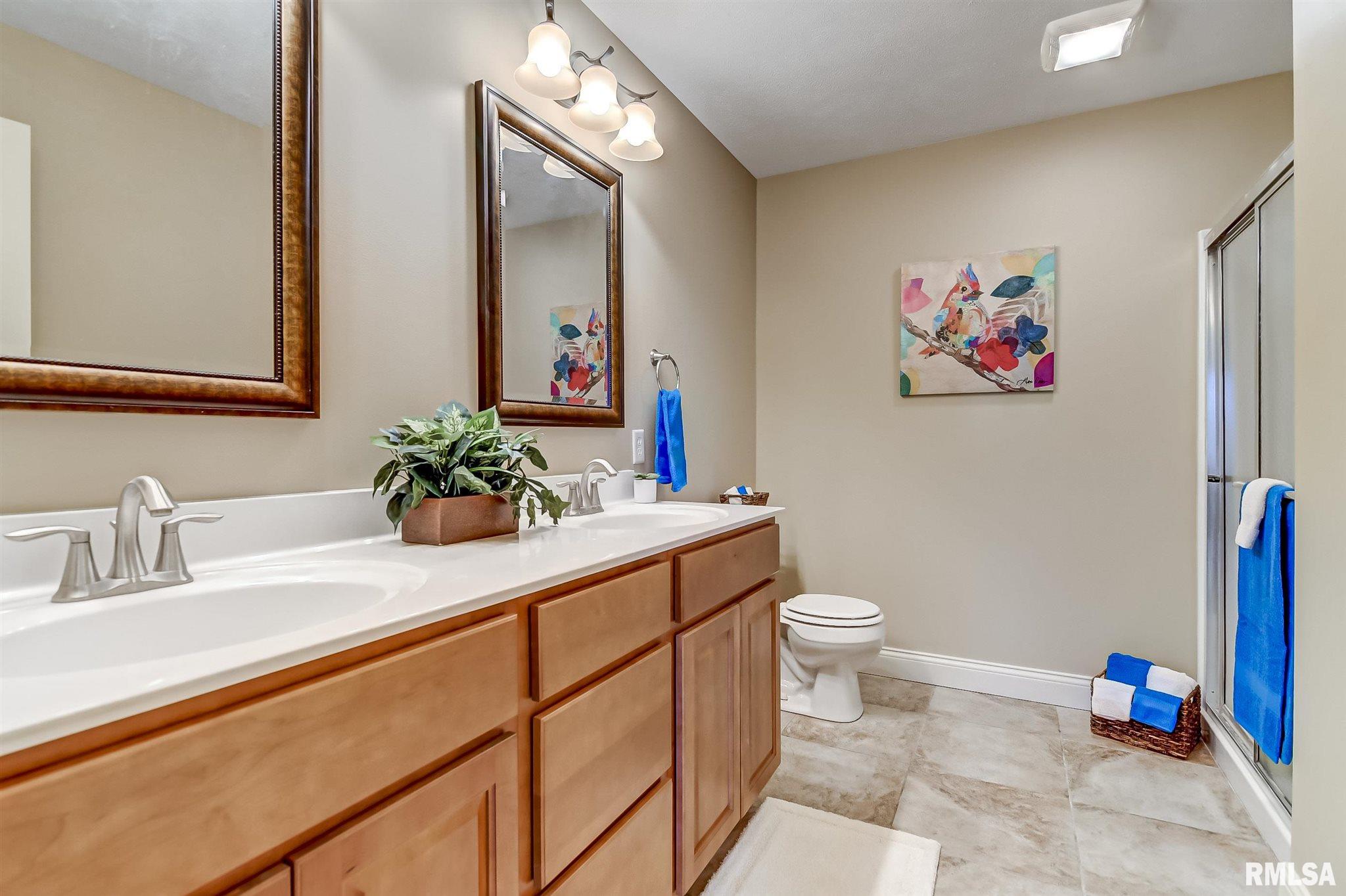 5512 Legacy Lane Springfield, IL 62711 - Photo 18 of 36 Gallery Image 18