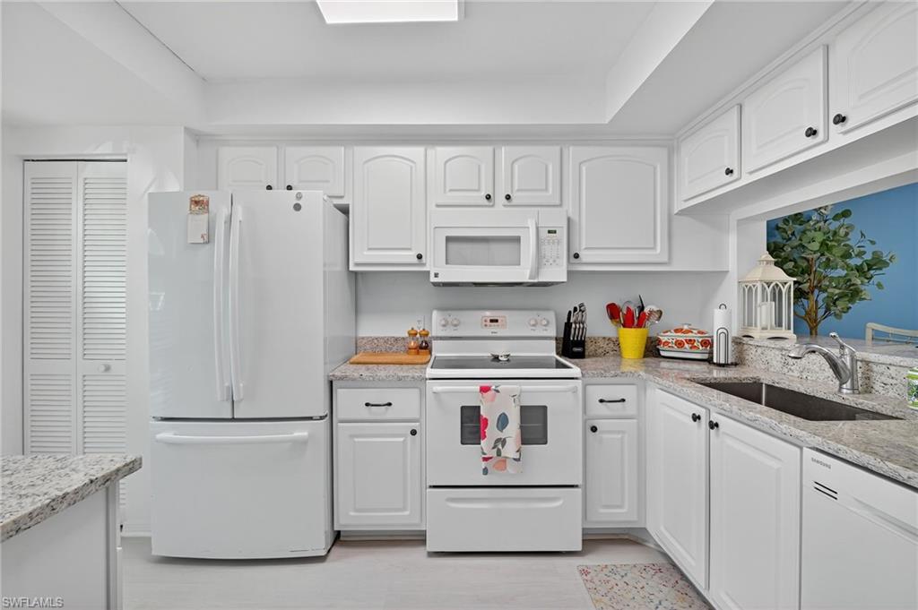 705 Augusta Boulevard, Unit 7054 Naples, FL 34113 - Photo 4 of 25