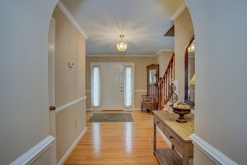 1743 Millbridge Road Salem, VA 24153 - Photo 13 of 54 Foyer (3)