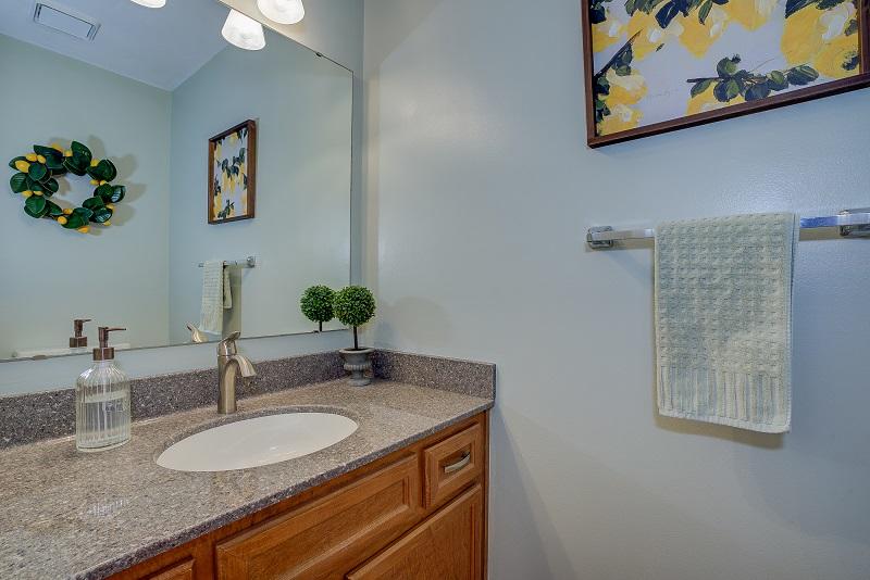 1743 Millbridge Road Salem, VA 24153 - Photo 14 of 54 Powder Room