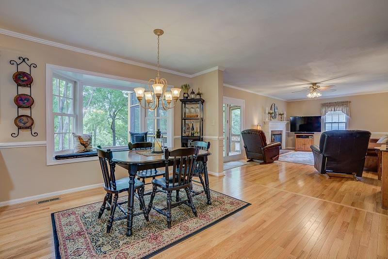 1743 Millbridge Road Salem, VA 24153 - Photo 20 of 54 Breakfast Area (1)