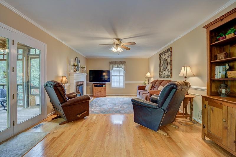 1743 Millbridge Road Salem, VA 24153 - Photo 24 of 54 Family Room (1)
