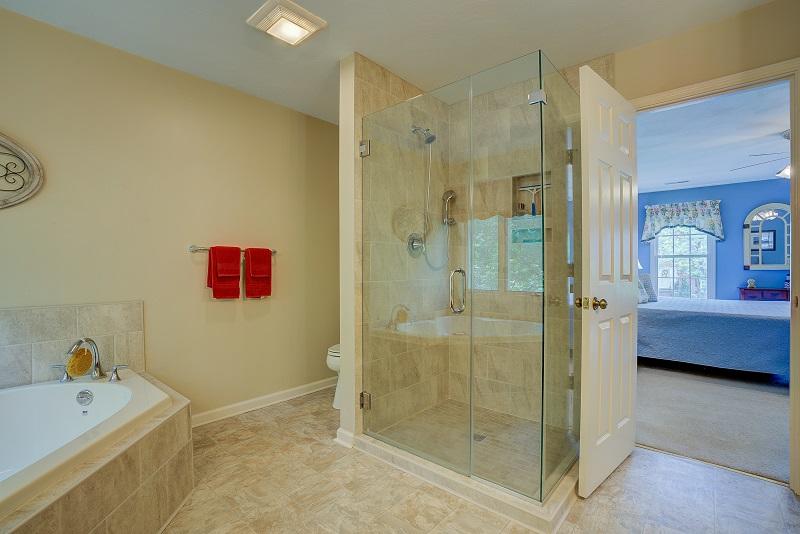 1743 Millbridge Road Salem, VA 24153 - Photo 35 of 54 Master Bath (1)