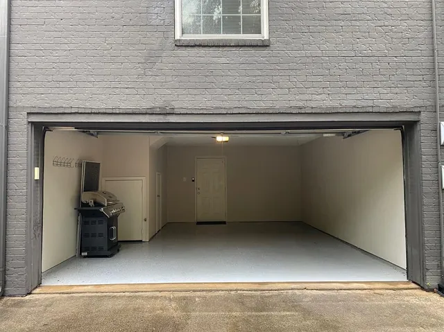 a view of utility room