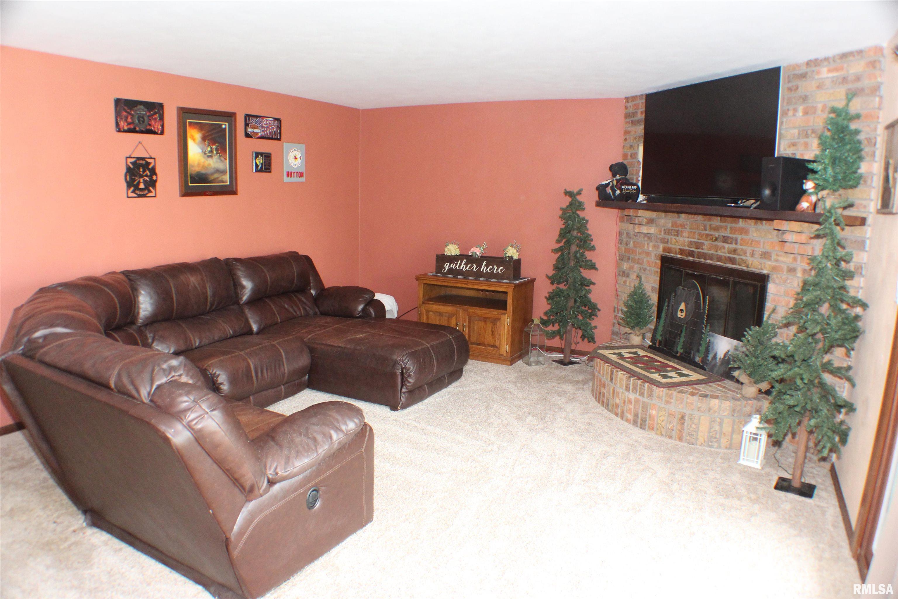 2195 Harvey Road Albany, IL 61230 - Photo 17 of 32