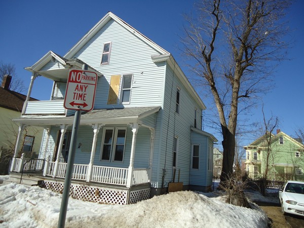 14 Hawthorne Street Springfield, MA 01105 - Photo 3 of 16 Gallery Image 3