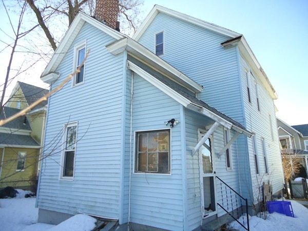 14 Hawthorne Street Springfield, MA 01105 - Photo 4 of 16 Gallery Image 4