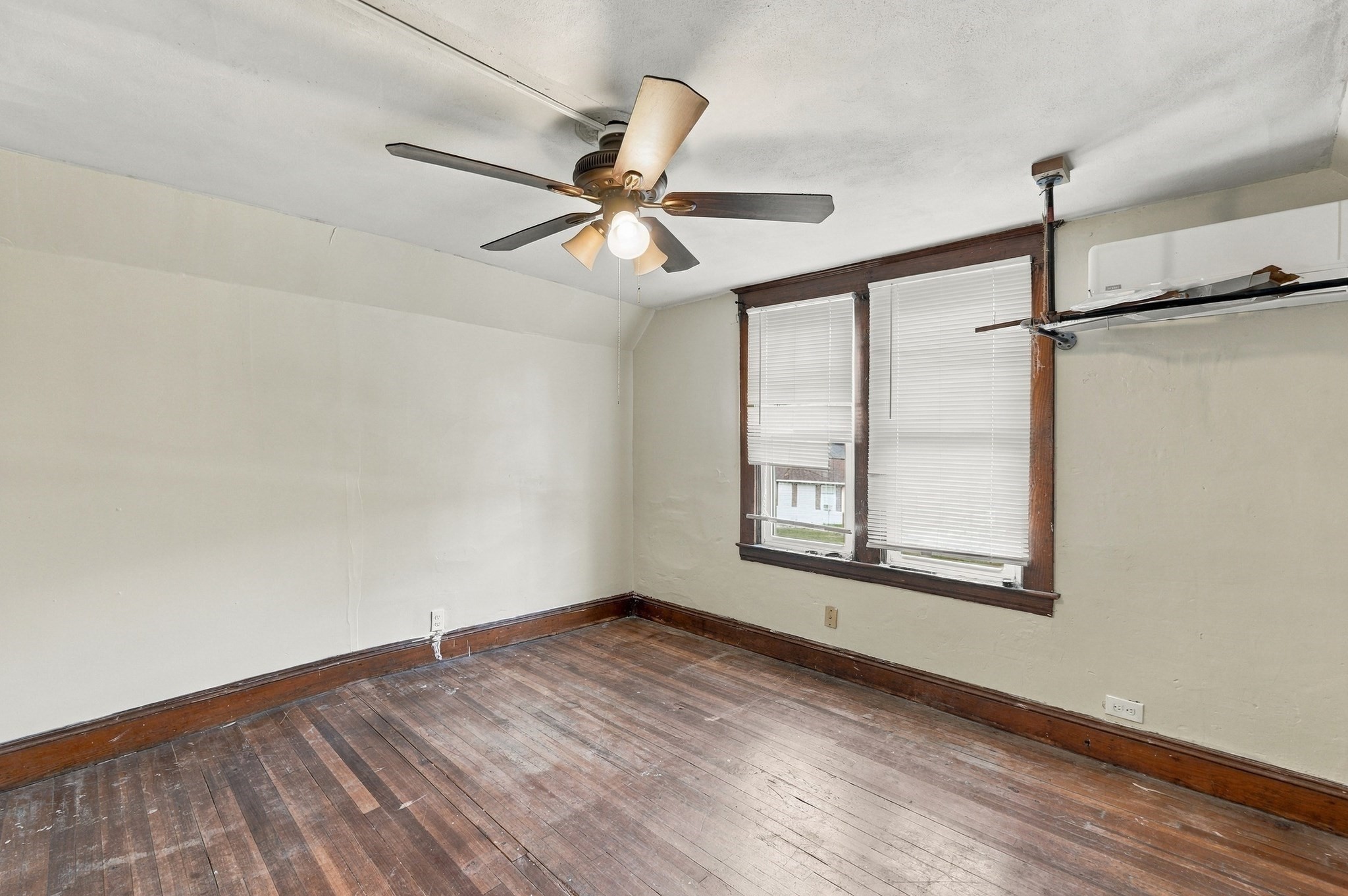 132 Gilbert Avenue Springfield, MA 01119 - Photo 14 of 37 Gallery Image 14