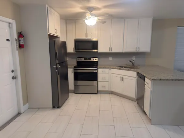 $4,800 | 13616 Yarmouth Court, Unit 13616, Wellington, FL 33414
