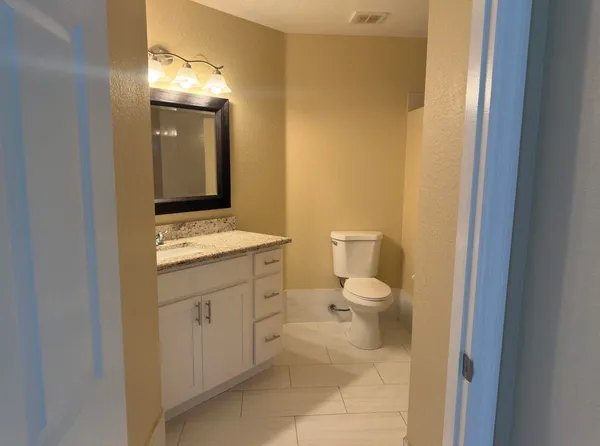 $4,500 | 13616 Yarmouth Court, Unit 13616, Wellington, FL 33414