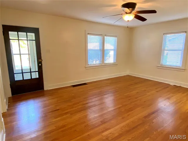 $109,900 | 901 East Cypress Street, Charleston, MO 63834