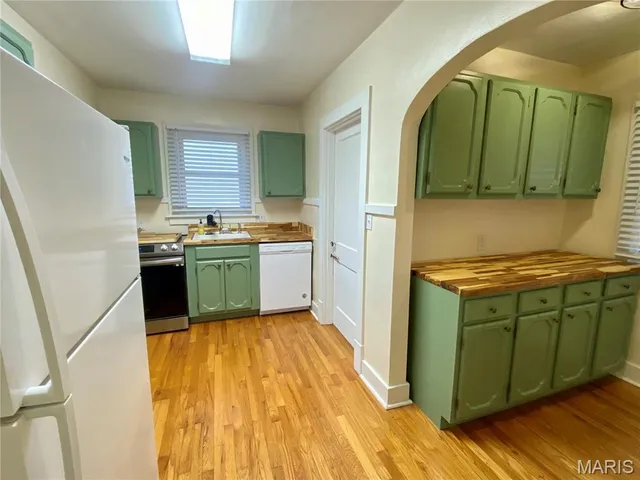 $109,900 | 901 East Cypress Street, Charleston, MO 63834