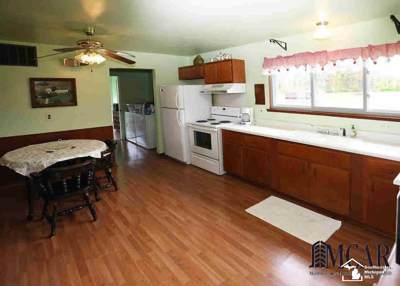 2400 Lasalle Road Monroe, MI 48162 - Photo 10 of 22 21289295-9.JPG