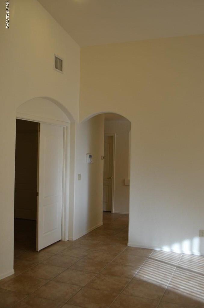 11240 North Sawtooth Road Oro Valley, AZ 85737 - Photo 22 of 44