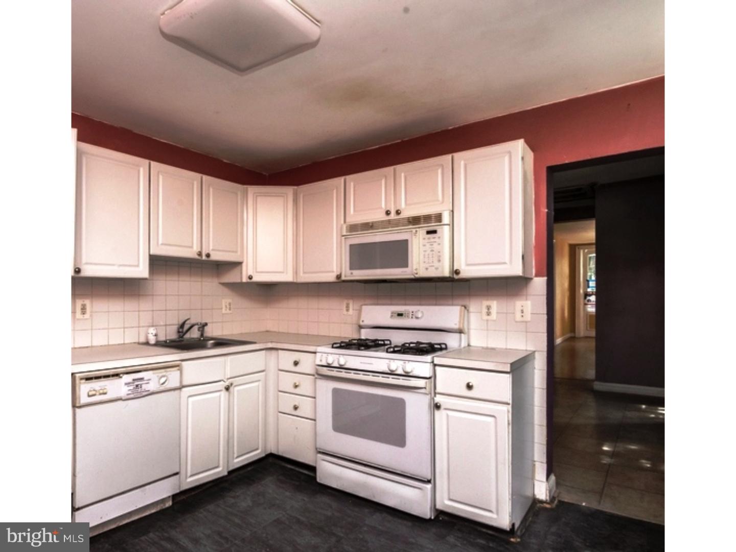 7914 Ridge Avenue Philadelphia, PA 19128 - Photo 3 of 10