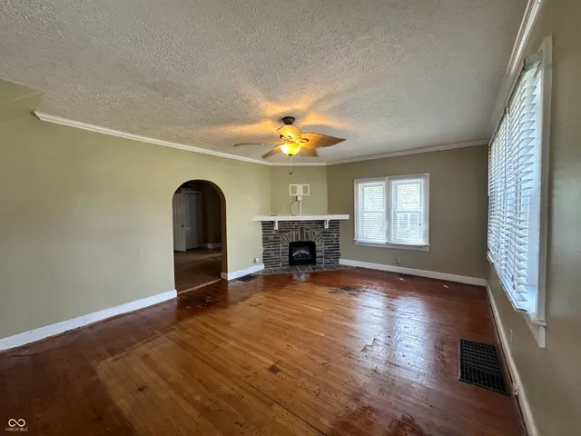 $289,900 | 315 West High Street, Pendleton, IN 46064