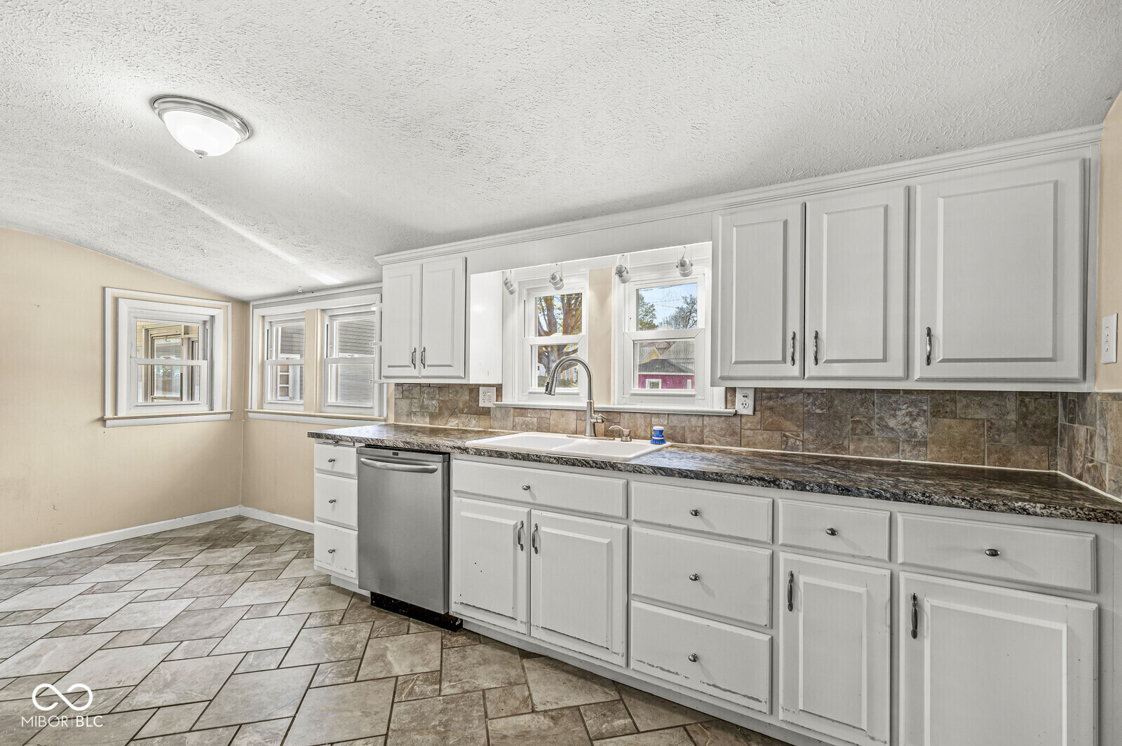 315 West High Street Pendleton, IN 46064 - Photo 19 of 34