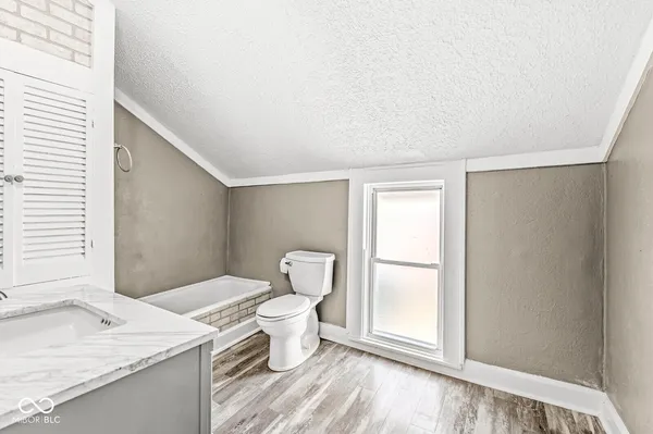 $289,900 | 315 West High Street, Pendleton, IN 46064