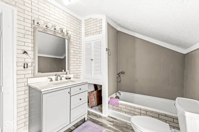 $289,900 | 315 West High Street, Pendleton, IN 46064