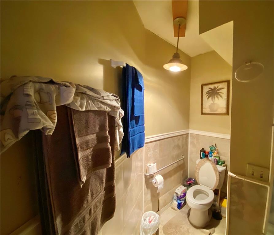 1038 Ridge Avenue Coraopolis, PA 15108 - Photo 15 of 17 a bathroom with a sink and toilet