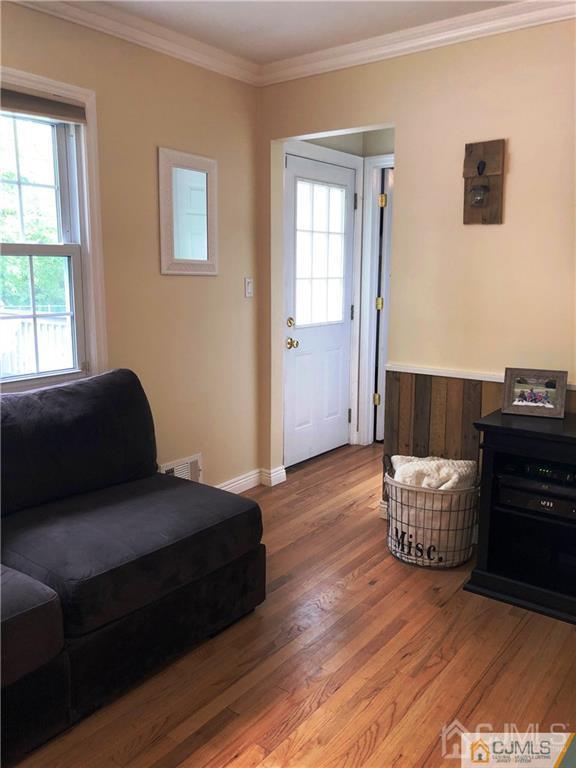 14 Glen Gary Road Middlesex, NJ 08846 - Photo 11 of 31 Gallery Image 11