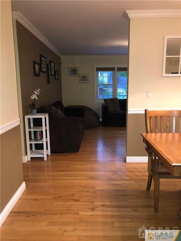 14 Glen Gary Road Middlesex, NJ 08846 - Photo 9 of 31 Gallery Image 9