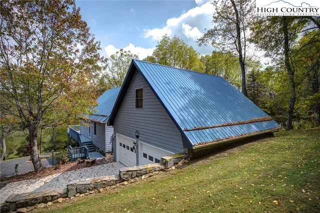 a view of backyard of house