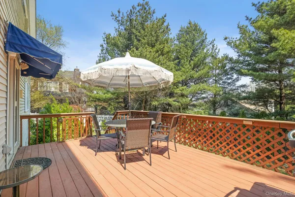 $869,900 | 88 Highview Avenue, Nanuet, NY 10954