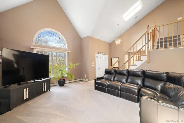 $869,900 | 88 Highview Avenue, Nanuet, NY 10954