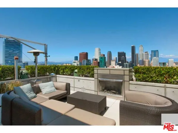 $3,500 | 1155 South Grand Avenue, Unit 401, Los Angeles, CA 90015