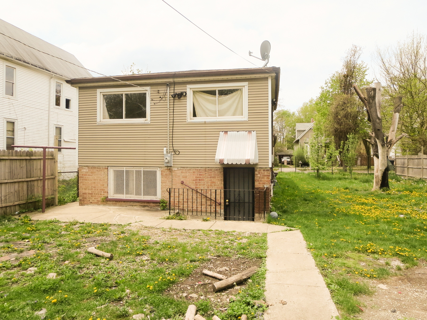 6033 South Carpenter Street Chicago, IL 60621 - Photo 4 of 17