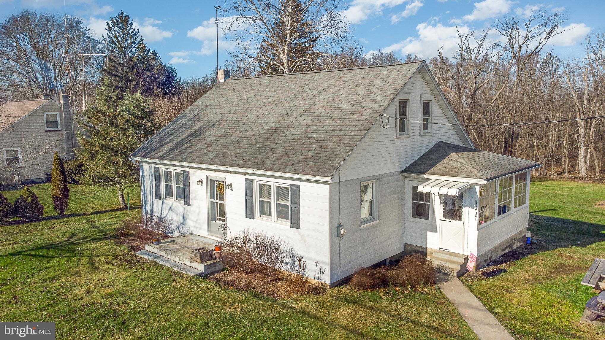 1237 Pine Road Carlisle, PA 17015 - Photo 2 of 35 Gallery Image 2