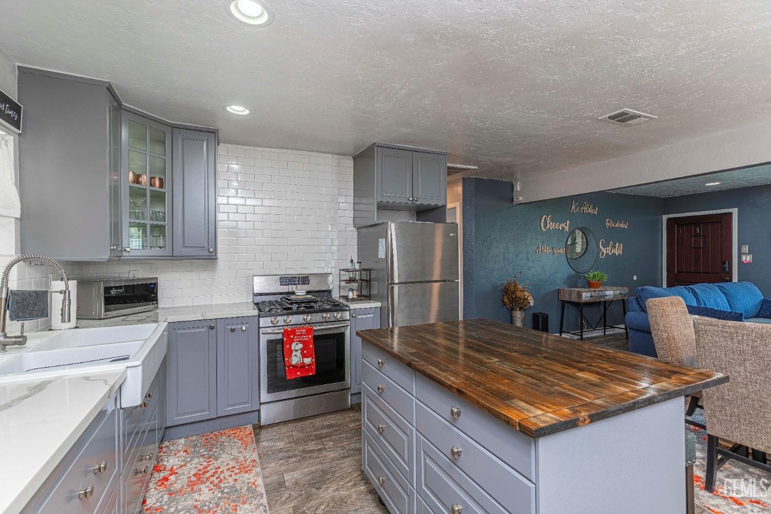 Undisclosed Address Bakersfield, CA 93301 - Photo 5 of 22