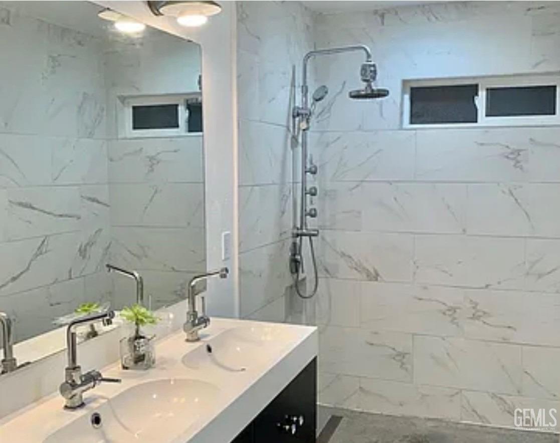 Undisclosed Address Bakersfield, CA 93301 - Photo 9 of 22