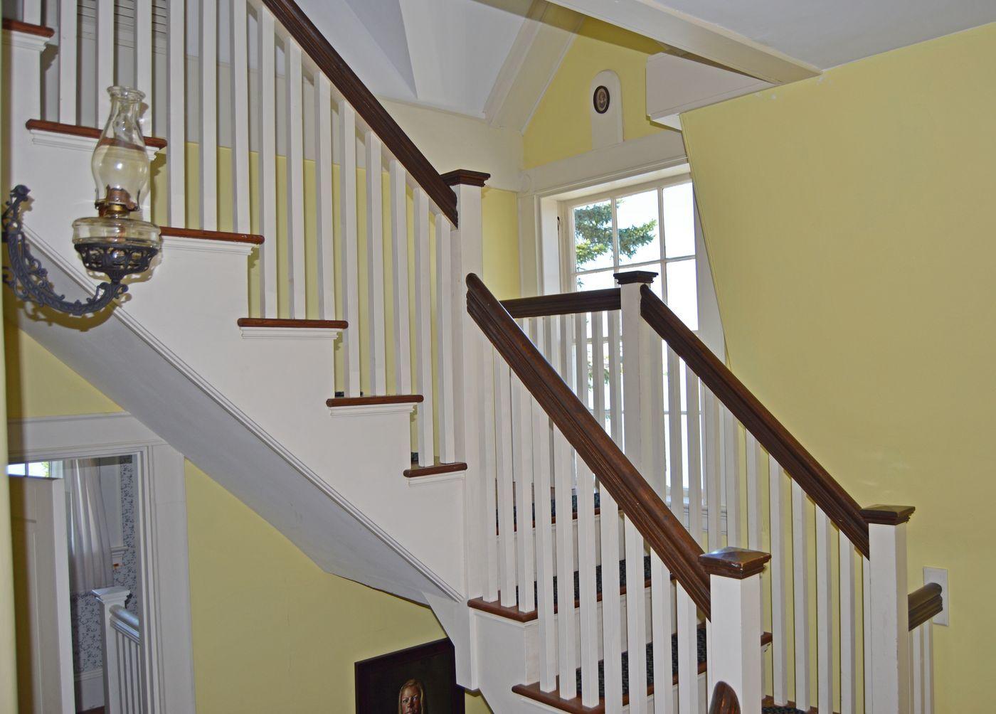 99 Lighthouse Road Isle Au Haut, ME 04645 - Photo 16 of 33 W17-ME1968-KeepersHouse17