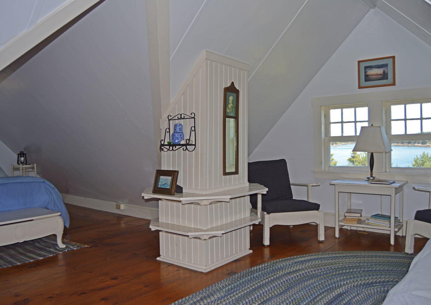 99 Lighthouse Road Isle Au Haut, ME 04645 - Photo 18 of 33 W19-ME1968-KeepersHouse19