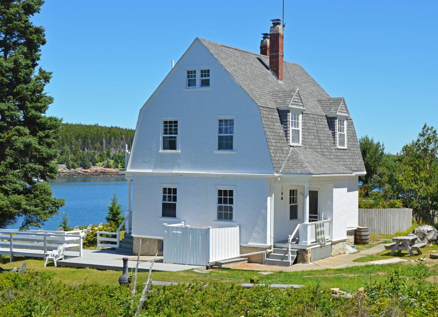 99 Lighthouse Road Isle Au Haut, ME 04645 - Photo 20 of 33 W21-ME1968-KeepersHouse21