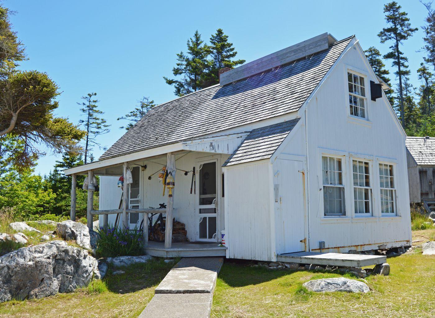 99 Lighthouse Road Isle Au Haut, ME 04645 - Photo 23 of 33 W24-ME1968-KeepersHouse24