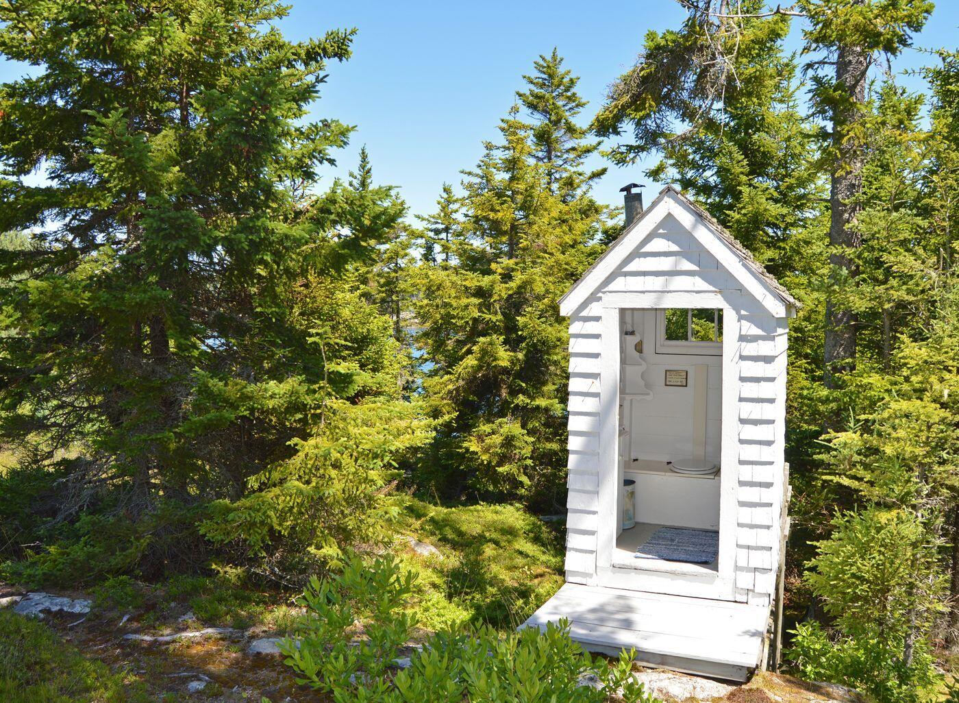 99 Lighthouse Road Isle Au Haut, ME 04645 - Photo 27 of 33 W28-ME1968-KeepersHouse28