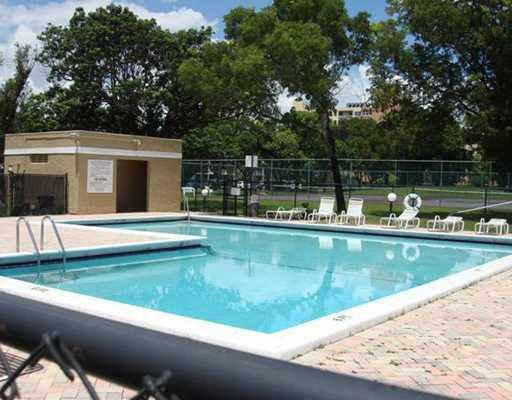 16500 Golf Club Road, Unit 312 Weston, FL 33326 - Photo 14 of 16 Swimming Pool/Hot Tub/Sauna