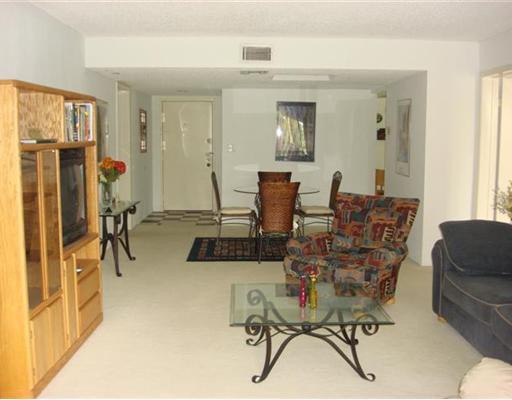 16500 Golf Club Road, Unit 312 Weston, FL 33326 - Photo 5 of 16 Living Room