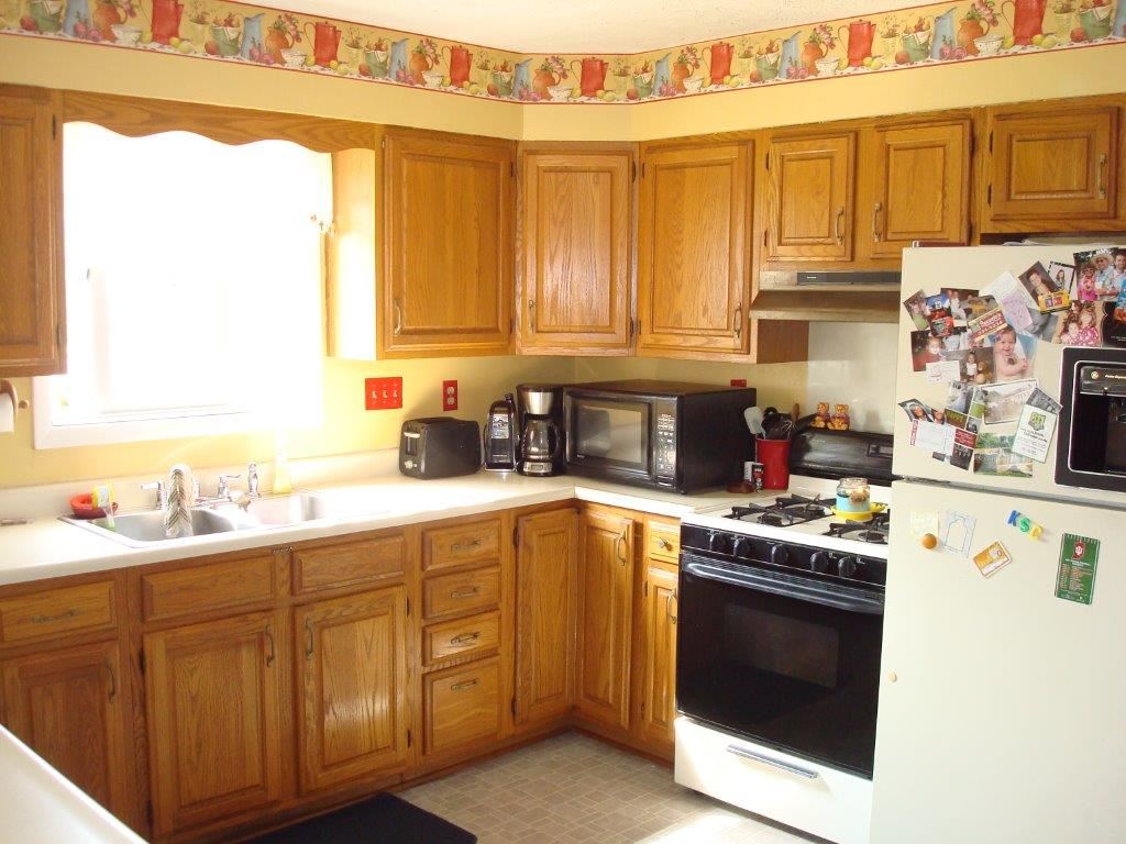 1840 Mt Pleasant Road Loogootee, IN 47553 - Photo 2 of 7
