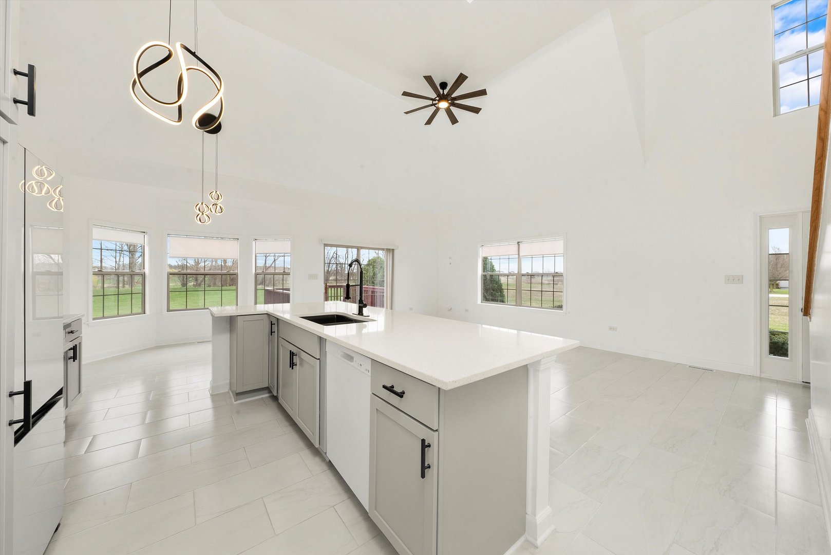 286 Sunset Boulevard Beecher, IL 60401 - Photo 11 of 40