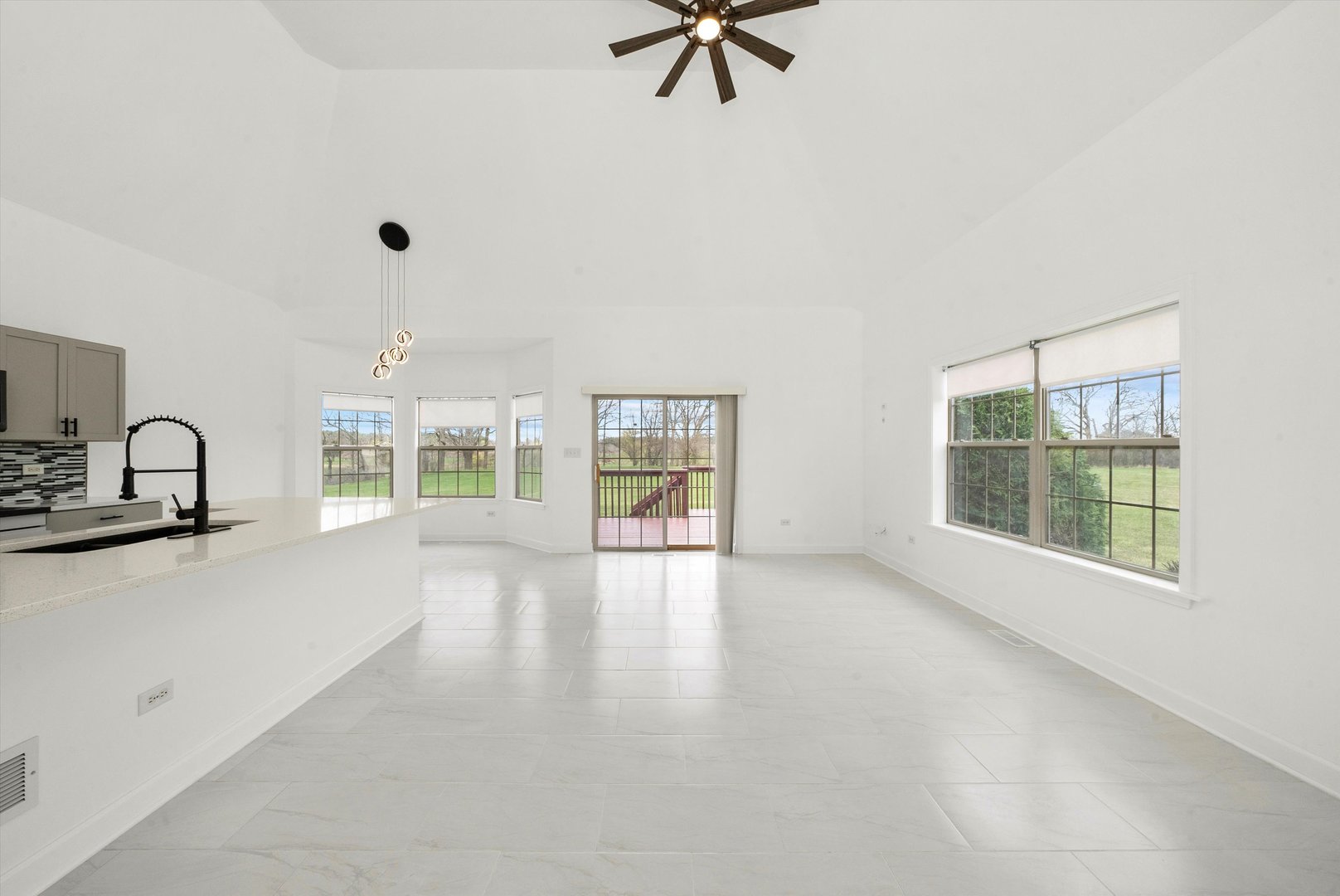 286 Sunset Boulevard Beecher, IL 60401 - Photo 5 of 40