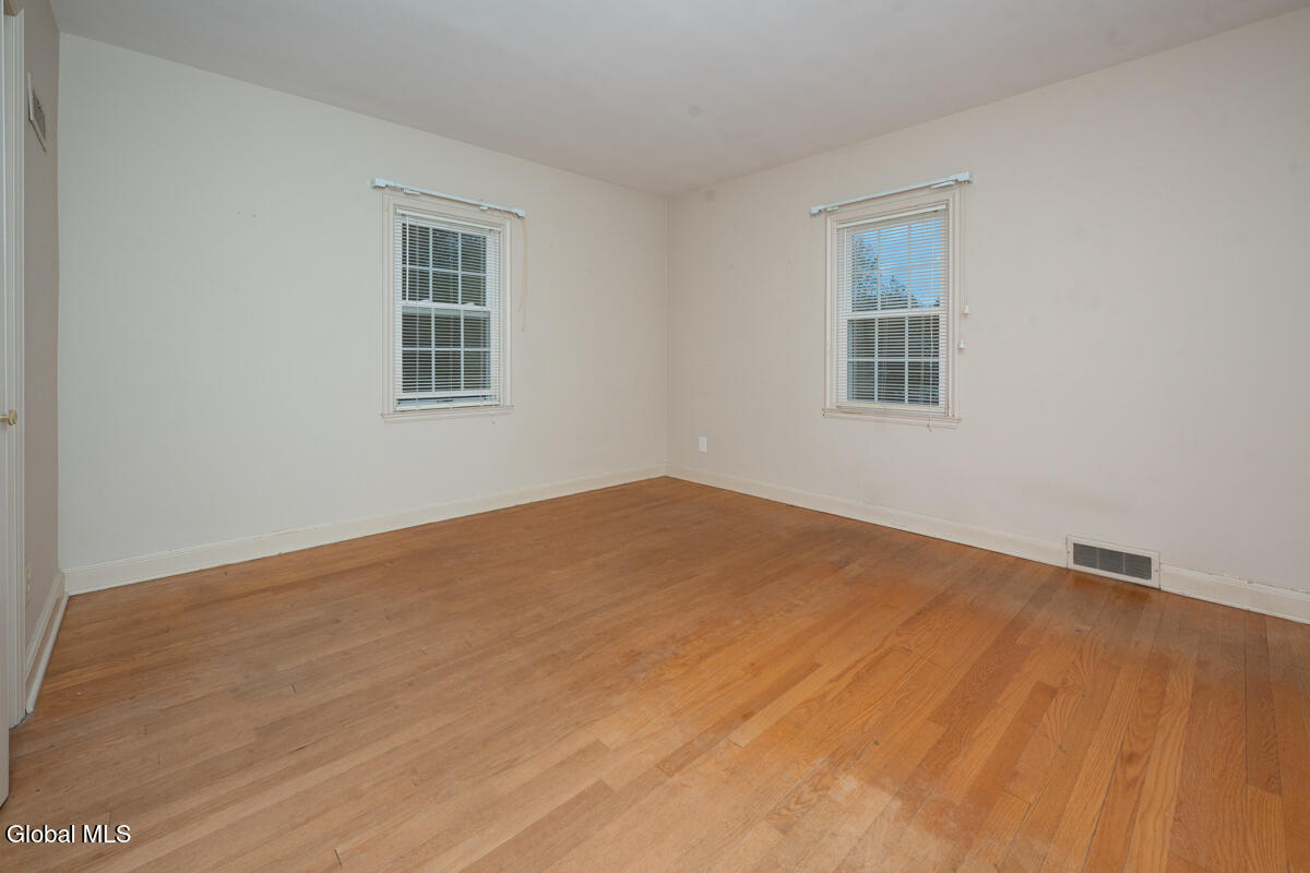 21 Douglas Road Bethlehem, NY 12054 - Photo 16 of 26 DSC_7935