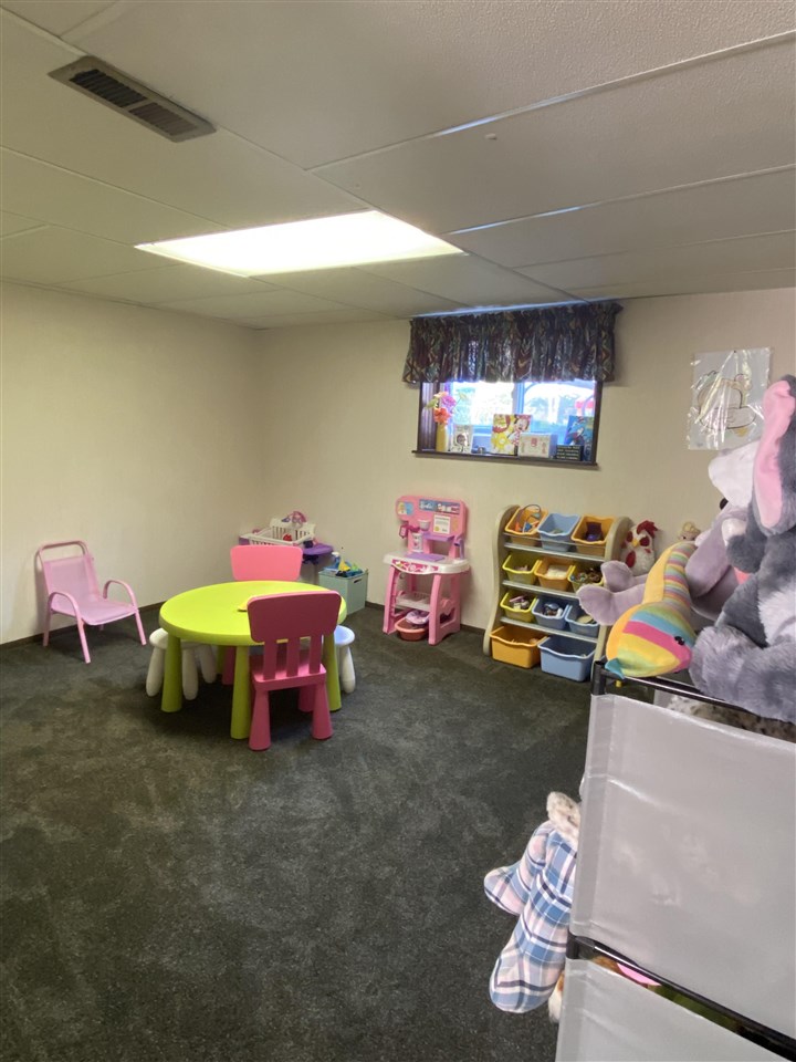 787 South Nine Mile Road Kawkawlin, MI 48631 - Photo 16 of 23