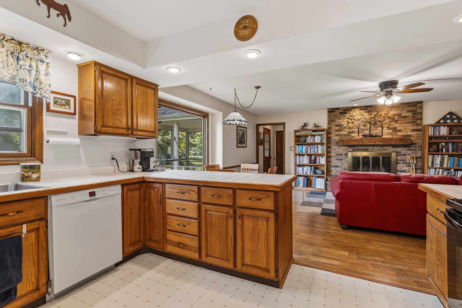 147 Woodlake Road Seymour, IL 61875 - Photo 10 of 39