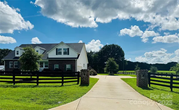 $569,000 | 1302 Bryson Creek Drive, McConnells, SC 29726
