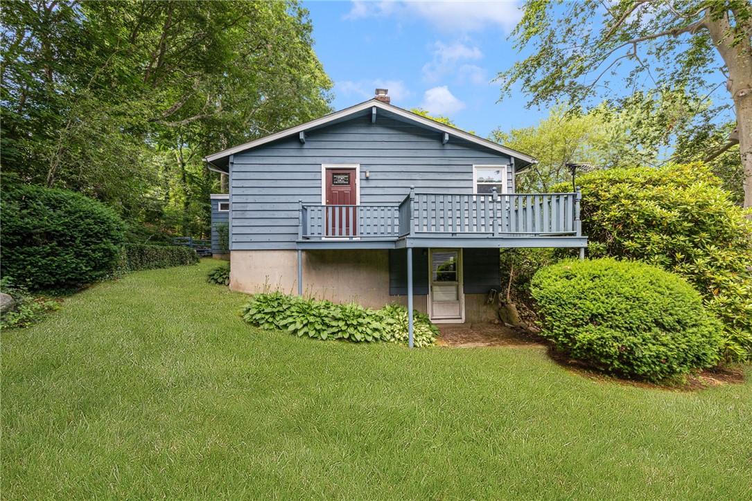 58 Rip Van Winkle Circle Warwick, RI 02886 - Photo 2 of 39