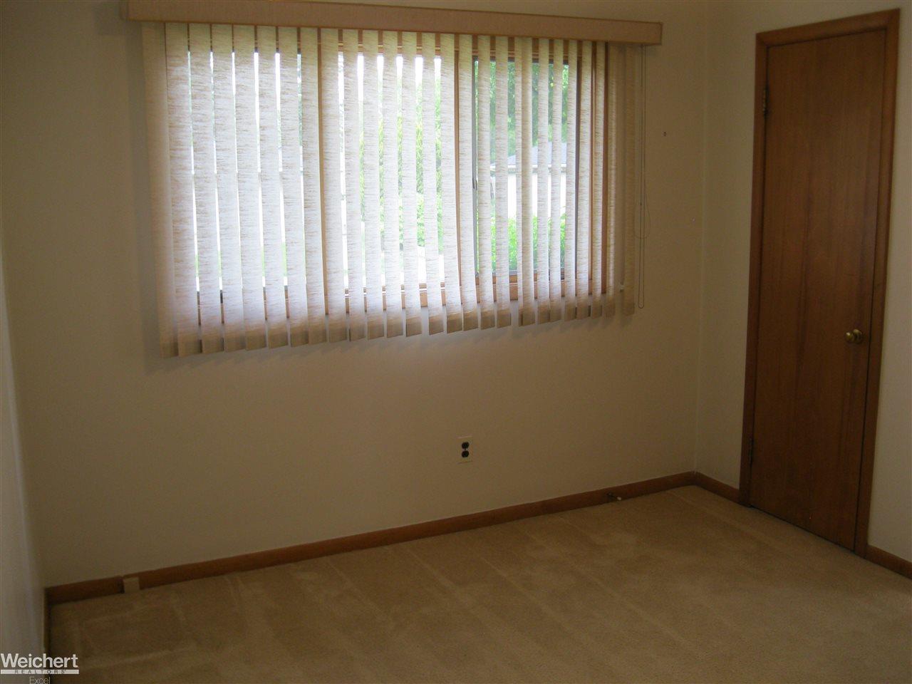 47576 Shelby Road Utica, MI 48317 - Photo 26 of 44 31320274-25.JPG